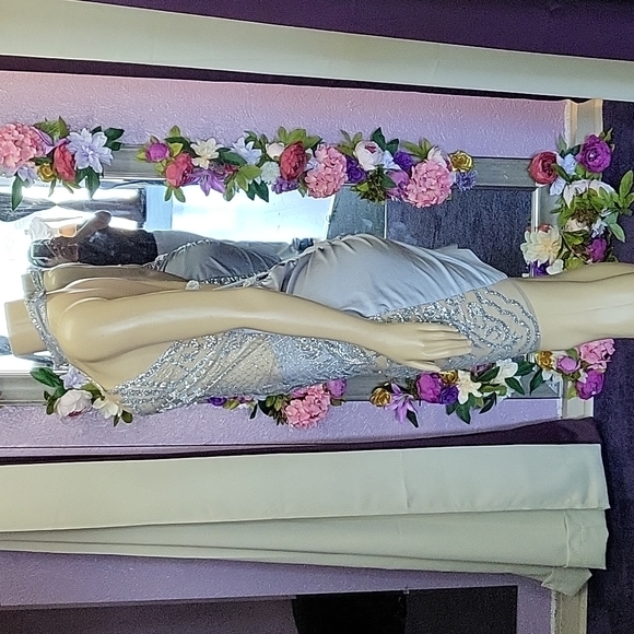 Birthday/Homecoming/Prom - Picture 5 of 11